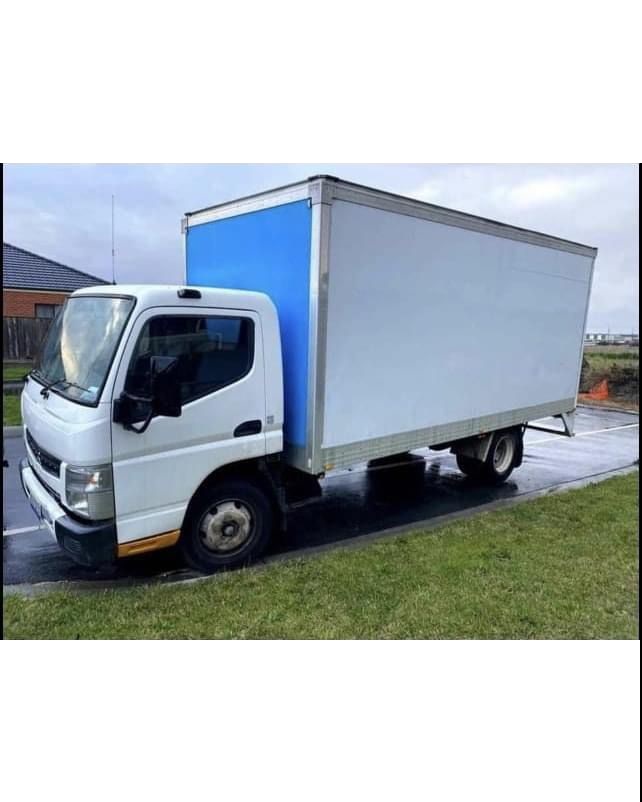 Victoria On Move professional removalists at work in Melbourne