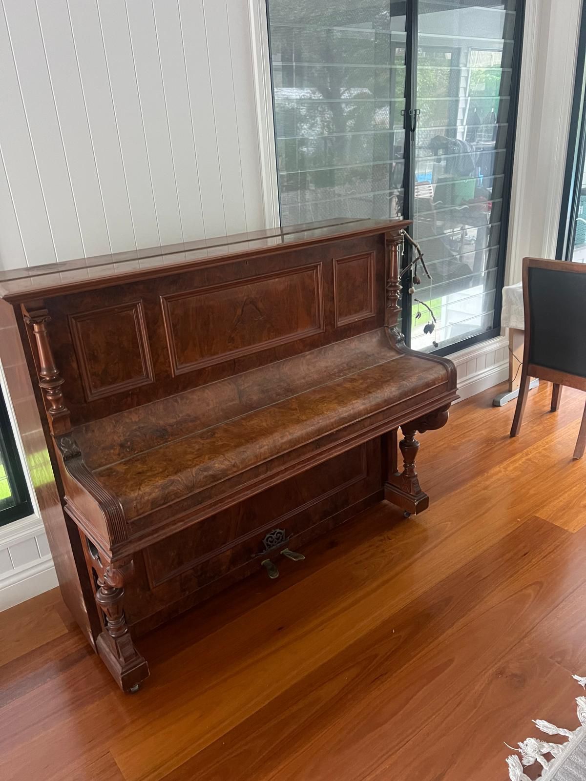 Victoria On Move specialist piano removal — careful handling with full protection